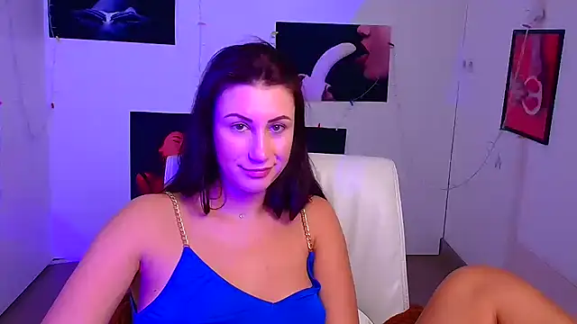 Snapshot of Loren_Moa chatting on 12.13.24 Loren Moa online show from 12.13.24