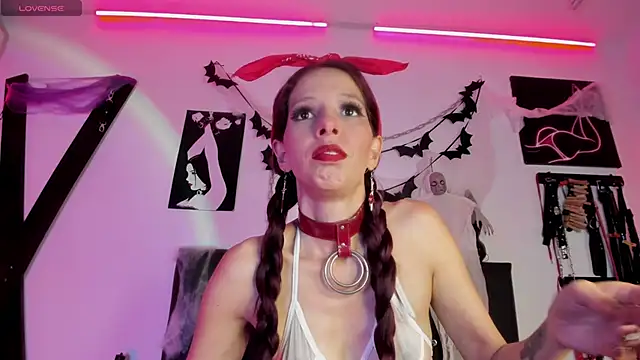 Little Naughtty online show from 11.02.25