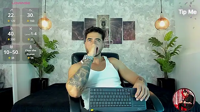 Snapshot of Nate_franco chatting on 10.12.25 Nate franco online show from 10.12.25