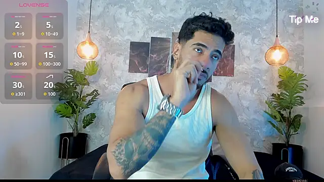 Snapshot of Nate_franco chatting on 11.18.25 Nate franco online show from 11.18.25