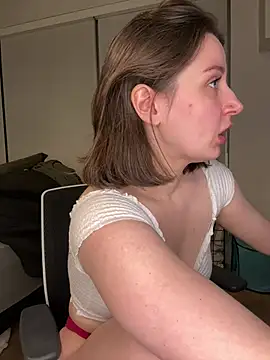 nerdynina online show from 01.08.25