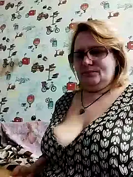 Snapshot of Forest-Lady chatting on 03.13.25 Forest-Lady online show from 03.13.25