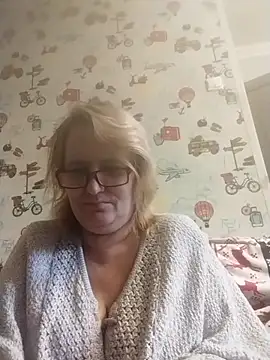 Snapshot of Forest-Lady chatting on 10.21.25 Forest-Lady online show from 10.21.25