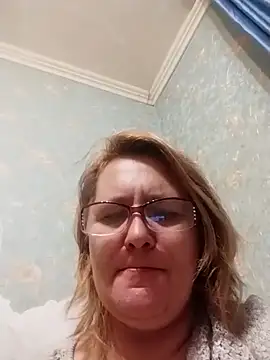 Snapshot of Forest-Lady chatting on 11.29.25 Forest-Lady online show from 11.29.25