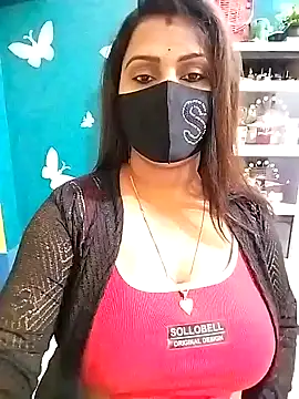 Snapshot of Riya_Sexy_Baby chatting on 02.05.25 Riya Sexy Baby online show from 02.05.25