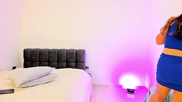 Alisson zambrano online show from 04.17.26