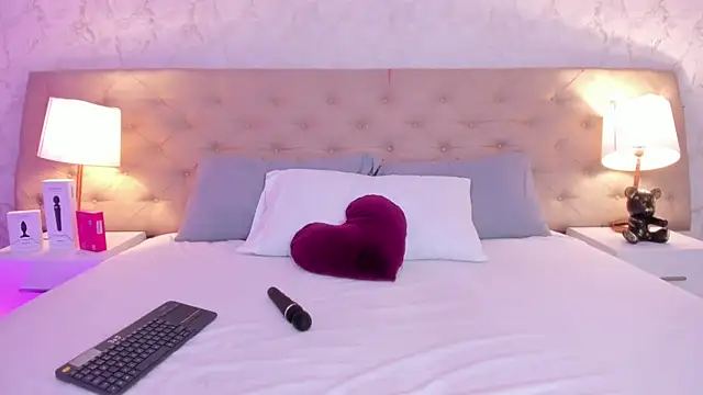 Snapshot of SofieReyes chatting on 03.02.26 SofieReyes online show from 03.02.26