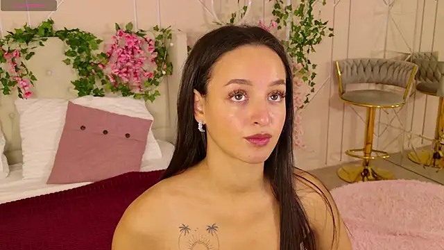 Lolly Neal online show from 09.17.25