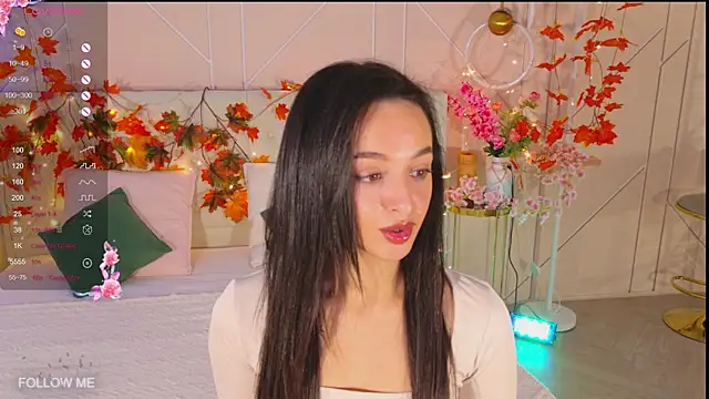 Lolly Neal online show from 12.02.25