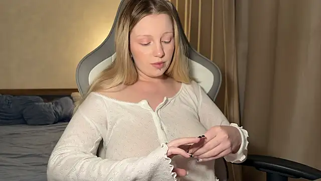 x ivy x online show from 09.15.25