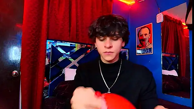 Luke Howland online show from 01.06.26