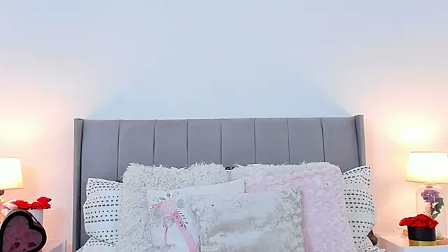 Snapshot of MelodyMarks_ chatting on 10.03.25 MelodyMarks online show from 10.03.25