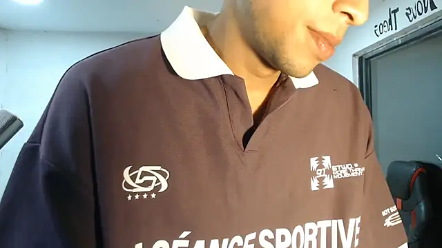 Snapshot of danielitopapuu chatting on 10.24.25 danielitopapuu online show from 10.24.25