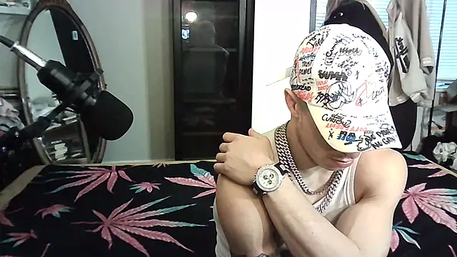 Snapshot of --D-a-D-D-y- chatting on 02.06.25 --D-a-D-D-y- online show from 02.06.25