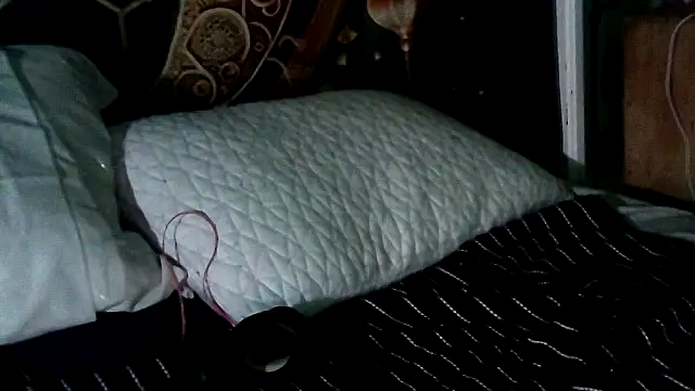 Snapshot of --D-a-D-D-y- chatting on 12.04.25 --D-a-D-D-y- online show from 12.04.25