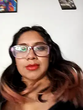 olivia stylinnson online show from 01.25.25