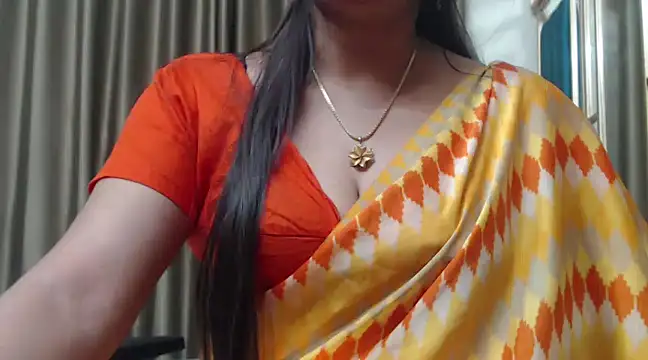 Snapshot of desi-maisa130 chatting on 12.27.24 desi-maisa130 online show from 12.27.24