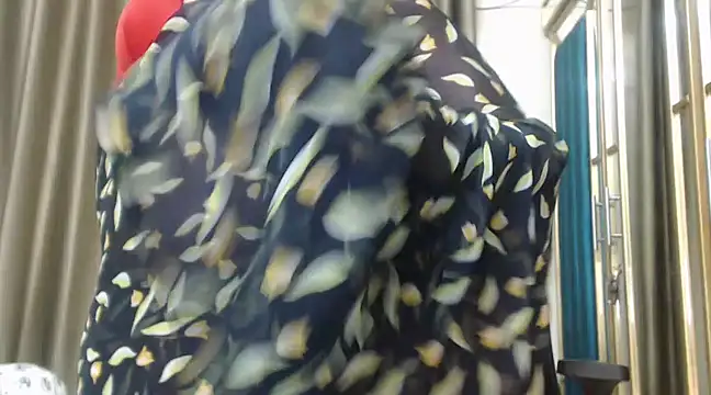 Snapshot of desi-maisa130 chatting on 03.16.25 desi-maisa130 online show from 03.16.25