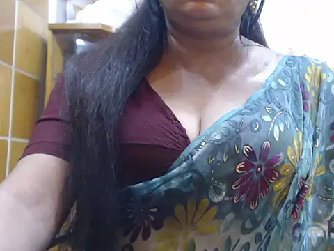 Snapshot of desi-maisa130 chatting on 06.11.26 desi-maisa130 online show from 06.11.26