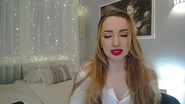 Snapshot of JulietteDiamond chatting on 01.14.25 JulietteDiamond online show from 01.14.25