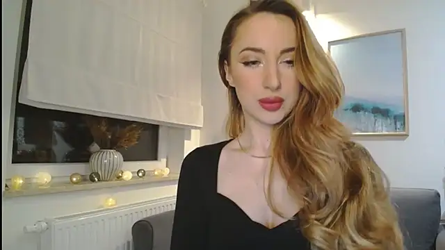 Snapshot of JulietteDiamond chatting on 02.18.25 JulietteDiamond online show from 02.18.25