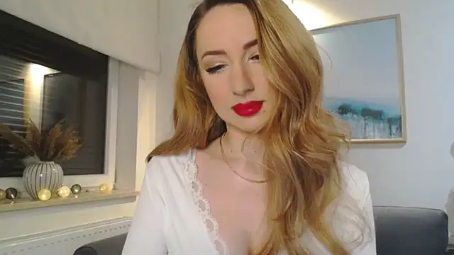 Snapshot of JulietteDiamond chatting on 02.22.25 JulietteDiamond online show from 02.22.25