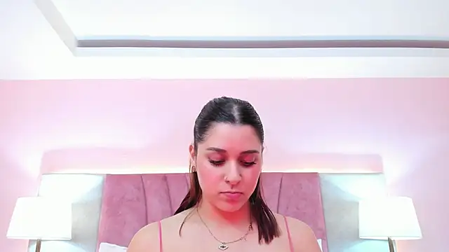 SophiaLaurens online show from 01.17.25