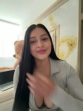 Snapshot of sarasoto_1 chatting on 02.27.26 sarasoto 1 online show from 02.27.26