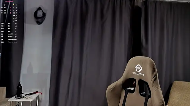 pleasure8869 online show from 10.23.25