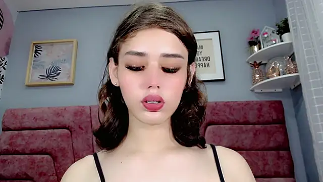 ValeriaAguilar online show from 12.05.24