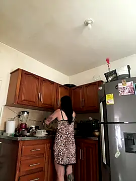 msschloee  online show from 01.05.26