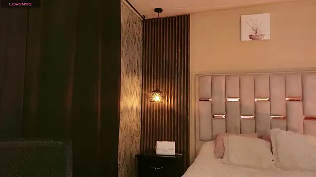 Megan Do Santos online show from 01.15.26