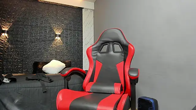 Snapshot of taurus_boy1 chatting on 11.06.25 taurus boy1 online show from 11.06.25