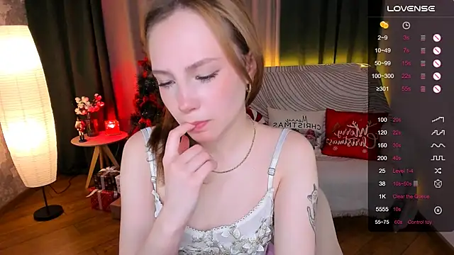 LanaBlu  online show from 12.18.24