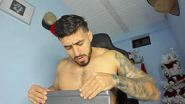 Snapshot of _Poseidon1_ chatting on 02.02.26 Poseidon1 online show from 02.02.26