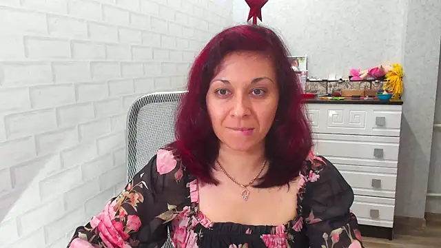 TeasyLana online show from 12.10.24