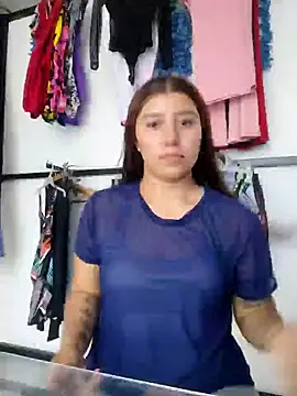 Snapshot of caro_sweett chatting on 02.04.25 caro sweett online show from 02.04.25