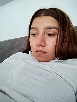 Snapshot of caro_sweett chatting on 09.08.25 caro sweett online show from 09.08.25