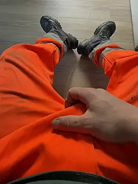 Snapshot of dickshome chatting on 04.10.26 dickshome online show from 04.10.26