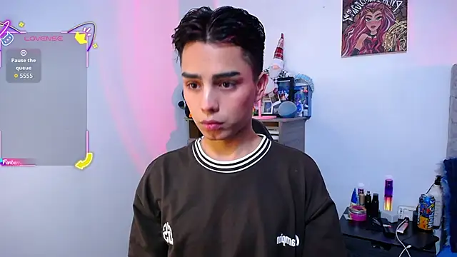 OwenBluee online show from 01.14.26