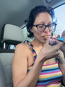 myloveforyouu online show from 03.17.25