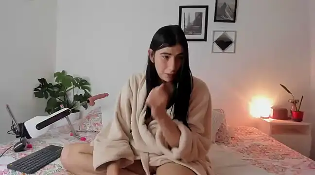 Snapshot of booahancoock chatting on 01.08.25 booahancoock online show from 01.08.25