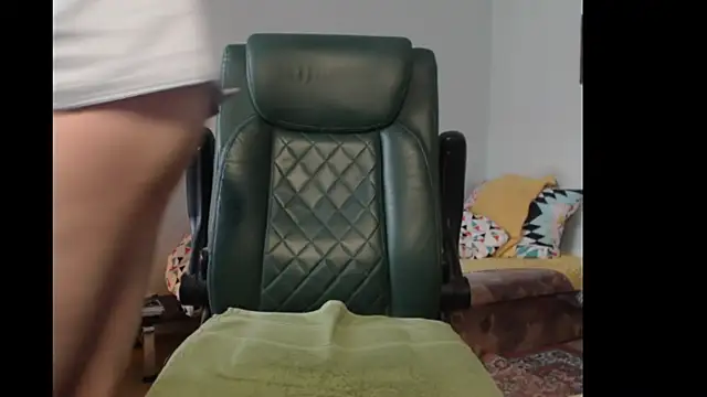 tuttiluss44 online show from 02.21.26