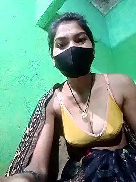 Snapshot of HOTBABITARAJ chatting on 02.14.25 HOTBABITARAJ online show from 02.14.25