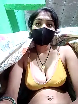 Snapshot of HOTBABITARAJ chatting on 02.16.25 HOTBABITARAJ online show from 02.16.25