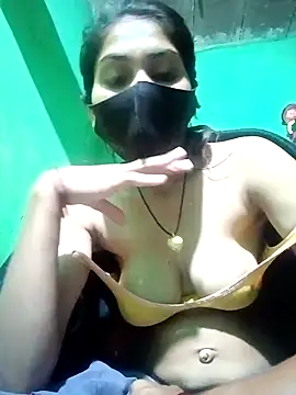 Snapshot of HOTBABITARAJ chatting on 02.21.25 HOTBABITARAJ online show from 02.21.25