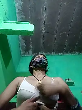 Snapshot of HOTBABITARAJ chatting on 03.13.25 HOTBABITARAJ online show from 03.13.25