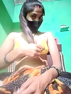 Snapshot of HOTBABITARAJ chatting on 03.22.25 HOTBABITARAJ online show from 03.22.25