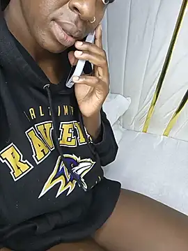 SquirtQueen16 online show from 05.21.26