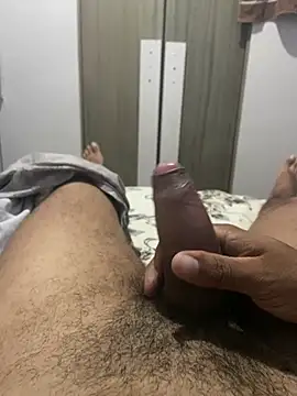 Snapshot of gomespauz chatting on 12.11.24 gomespauz online show from 12.11.24